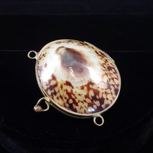 🐍 Vtg. Beautiful Snake Head Cowry Shell Pendant